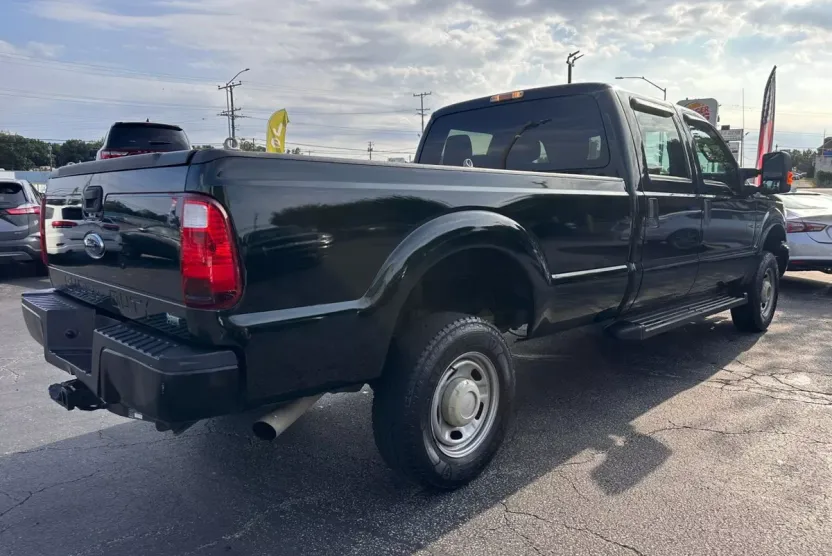 2015 Ford F-350 Platinum photo 1