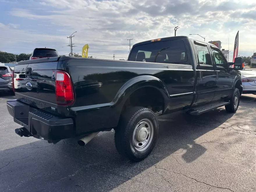 2015 Ford F-350 Platinum photo 1