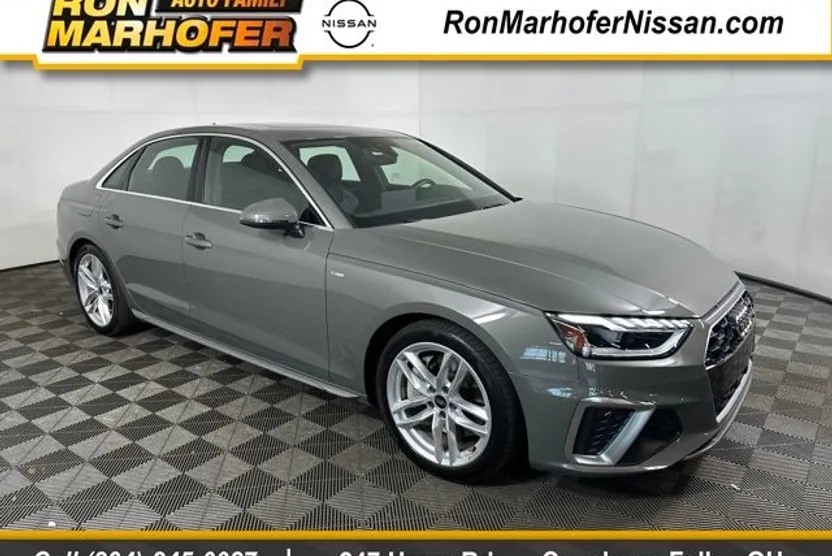 2023 Audi A4 45 S line Premium Plus photo 1