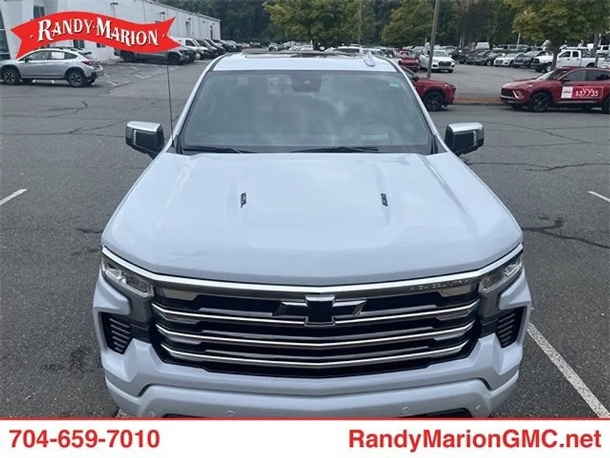 2026 Chevrolet Silverado 1500 High Country photo 1