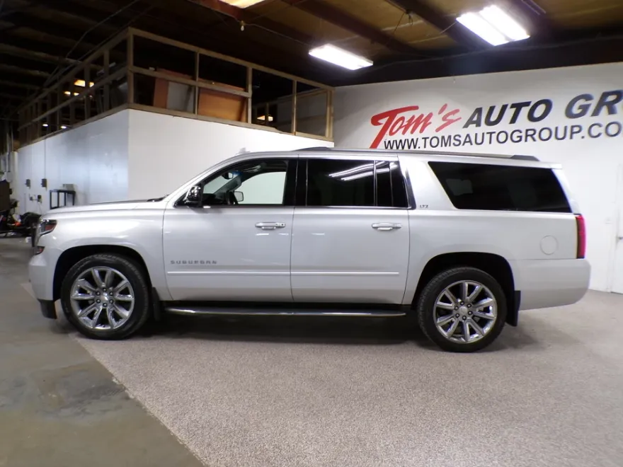 2016 Chevrolet Suburban LTZ photo 1