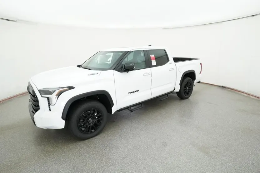2025 Toyota Tundra Limited CrewMax photo 1