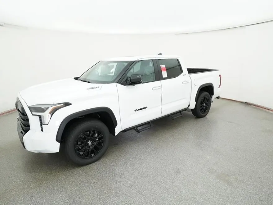 2025 Toyota Tundra Limited CrewMax photo 1