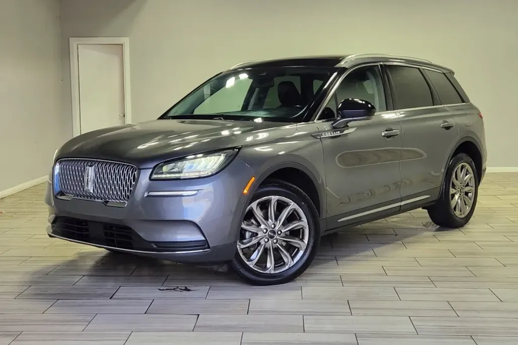 2021 Lincoln Corsair Standard photo 1