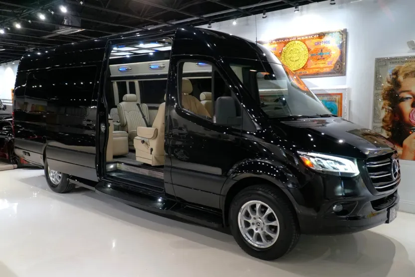 2020 Mercedes Benz Sprinter 3500 photo 1
