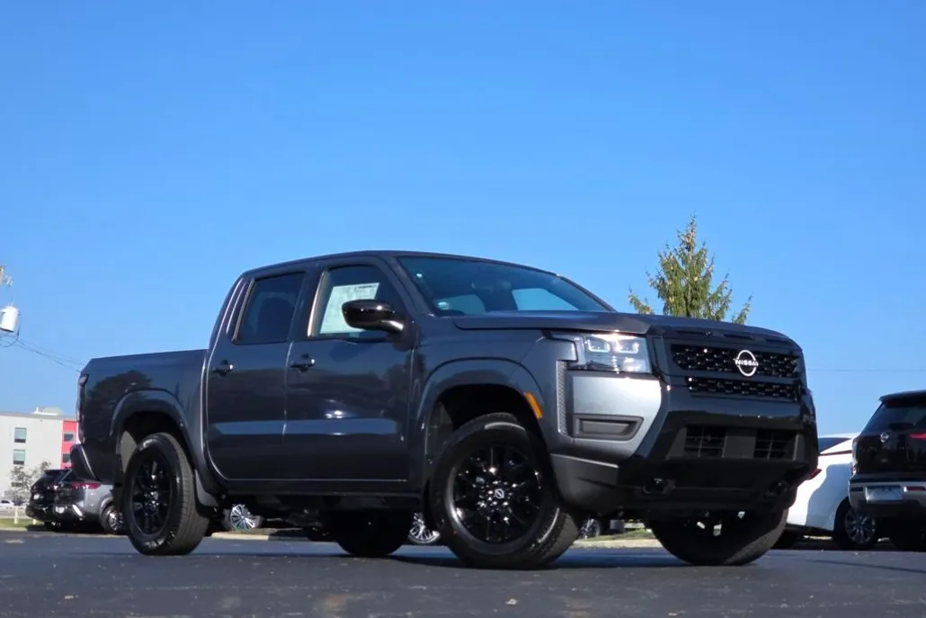 2026 Nissan Frontier SV photo 1