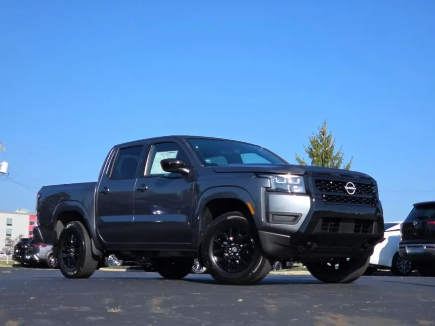 2026 Nissan Frontier SV photo 1