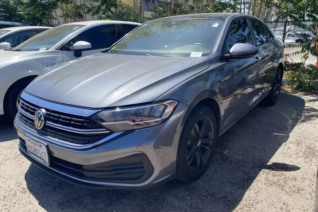 2023 Volkswagen Jetta 1.5T SE photo 1