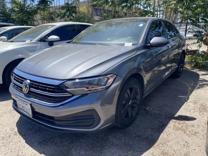 2023 Volkswagen Jetta 1.5T SE photo 1
