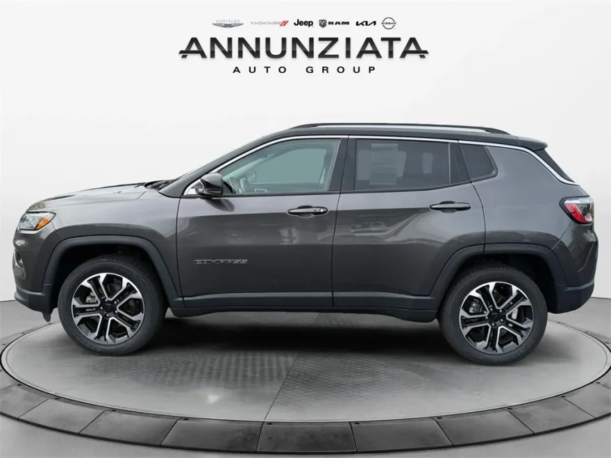 2022 Jeep Compass Limited photo 1