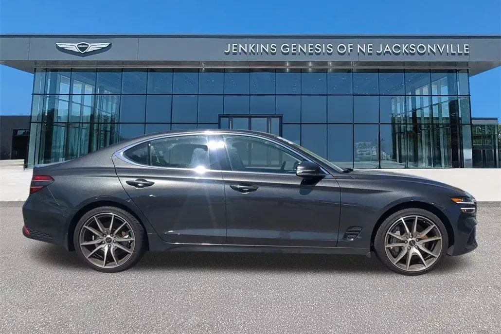 2025 Genesis G70 2.5T photo 1