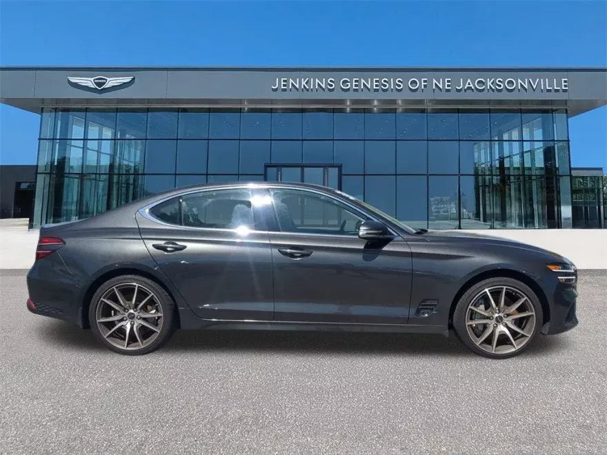 2025 Genesis G70 2.5T photo 1