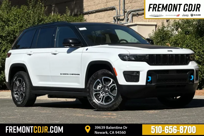 2023 Jeep Grand Cherokee Trailhawk 4xe photo 1