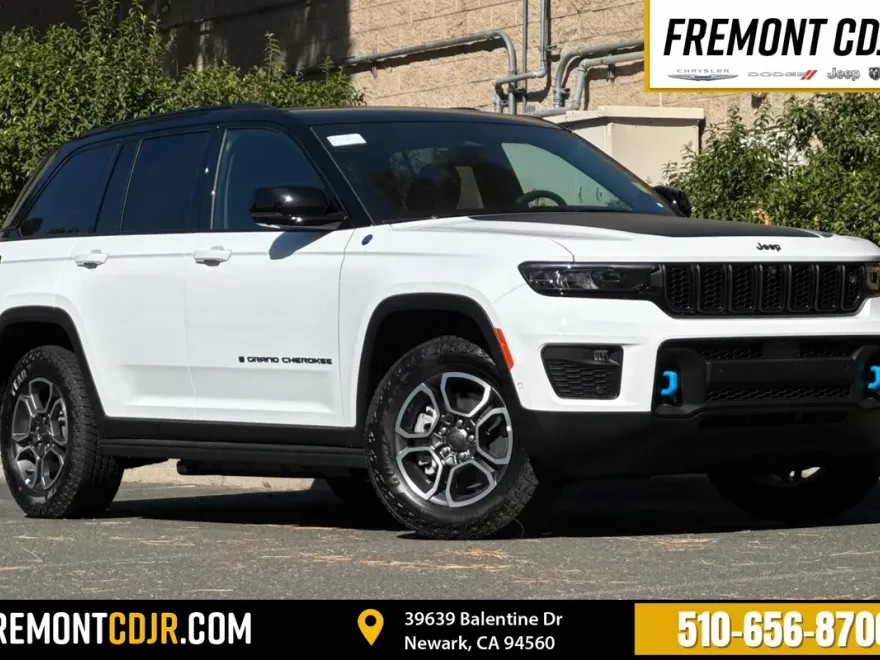 2023 Jeep Grand Cherokee Trailhawk 4xe photo 1