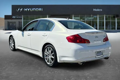 2013 Infiniti G37 Journey photo 3