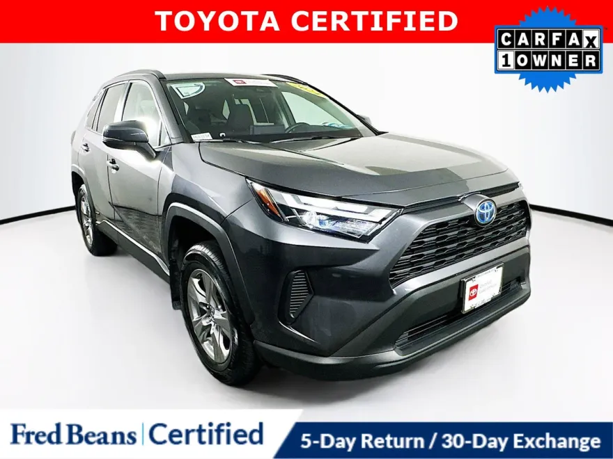 2024 Toyota RAV4 Hybrid XLE photo 1