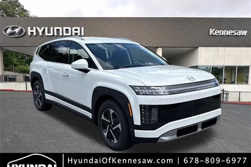 2026 Hyundai Ioniq SE photo 1