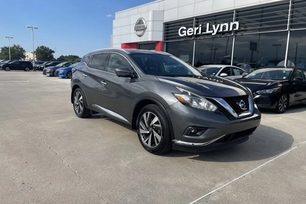 2017 Nissan Murano Platinum photo 1