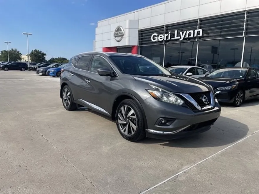 2017 Nissan Murano Platinum photo 1