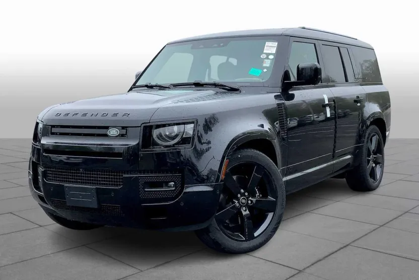 2025 Land Rover Defender 130 V8 photo 1