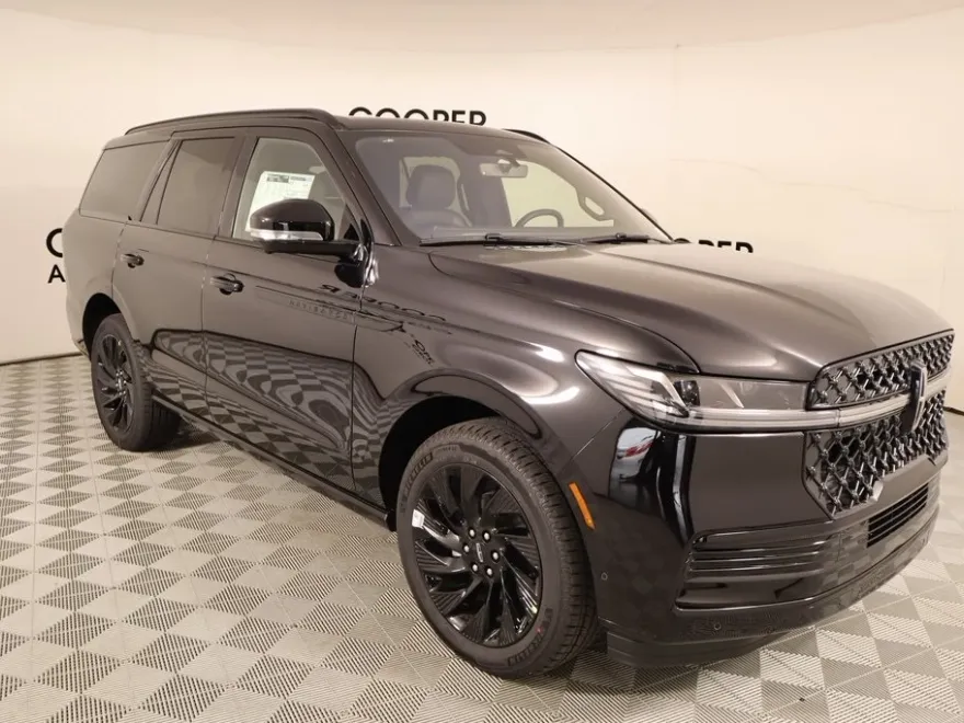 2025 Lincoln Navigator Reserve photo 1