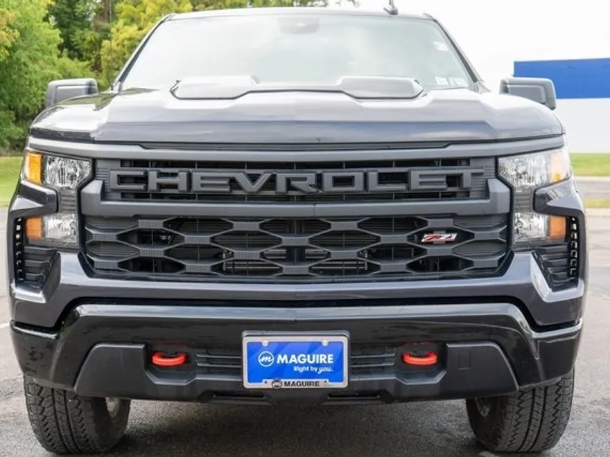 2024 Chevrolet Silverado 1500 Custom Trail Boss photo 1
