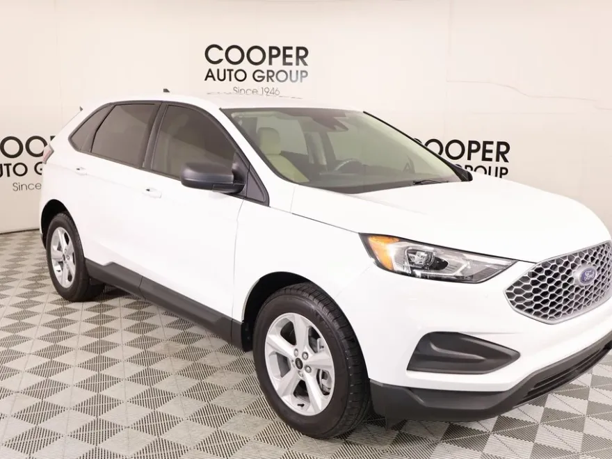 2024 Ford Edge SE photo 1