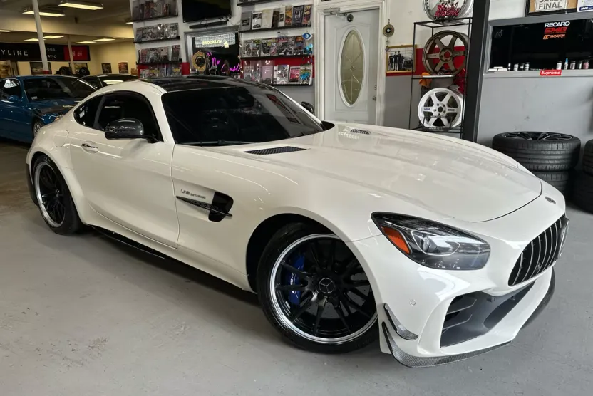2018 Mercedes Benz AMG GT GT R photo 1