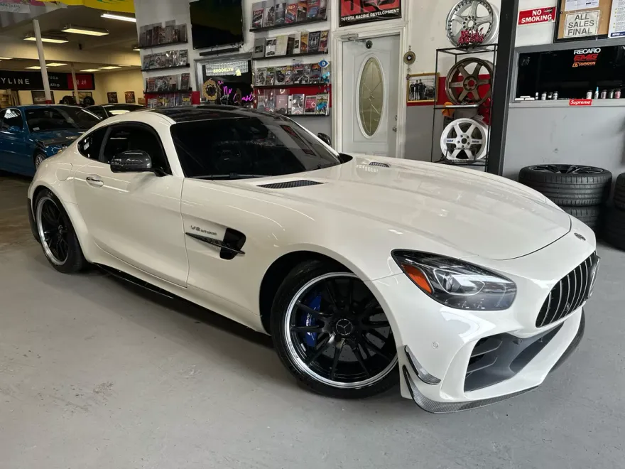 2018 Mercedes Benz AMG GT GT R photo 1