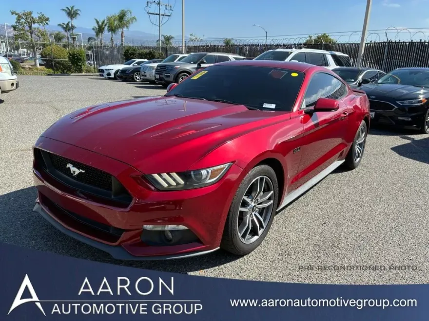 2015 Ford Mustang GT photo 1