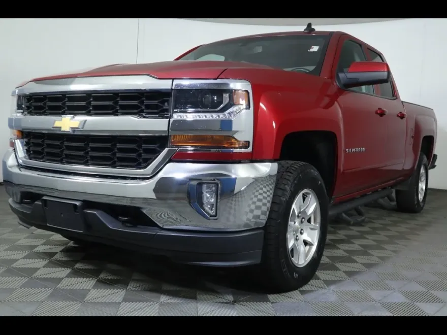 2018 Chevrolet Silverado 1500 LT photo 1