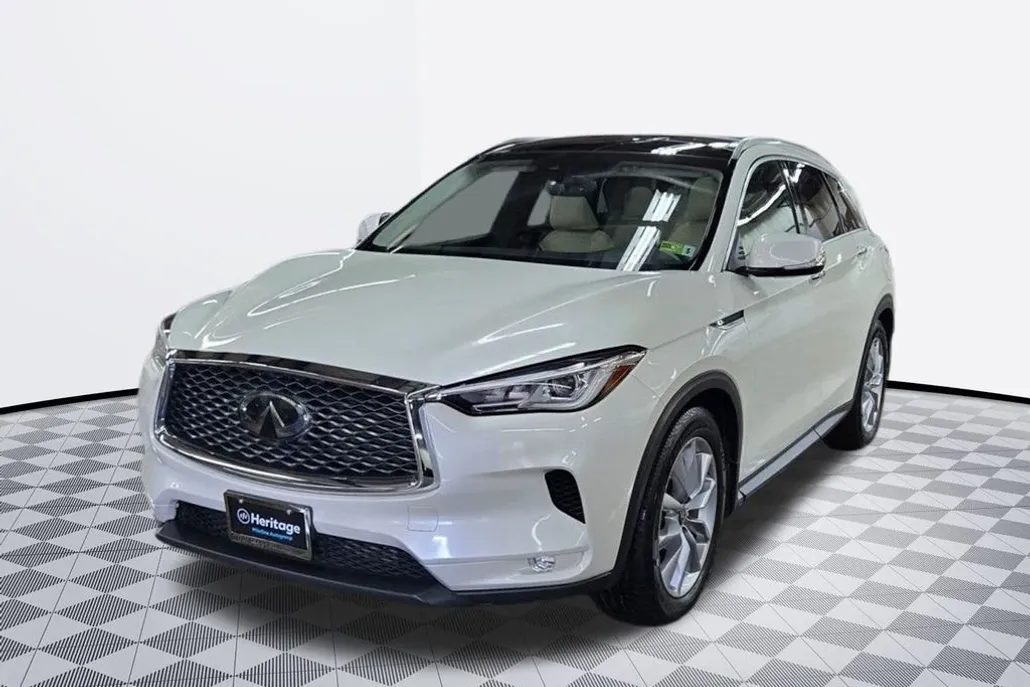 2020 Infiniti QX50 Luxe photo 1