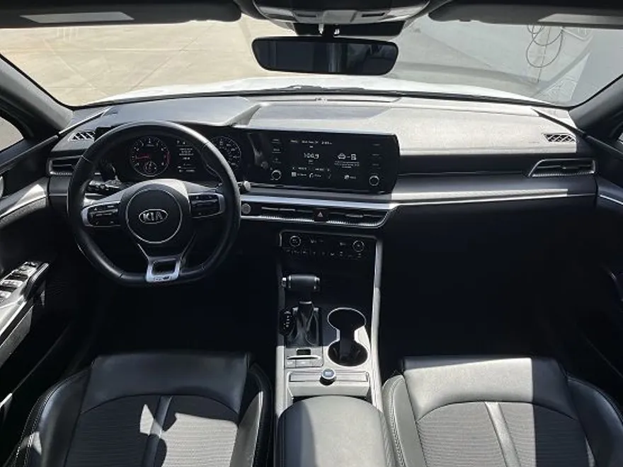 2021 Kia K5 GT-Line photo 1