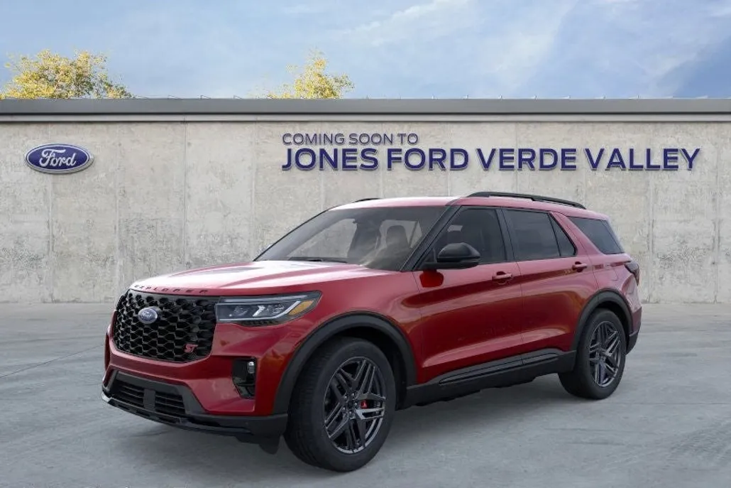 2025 Ford Explorer ST photo 1