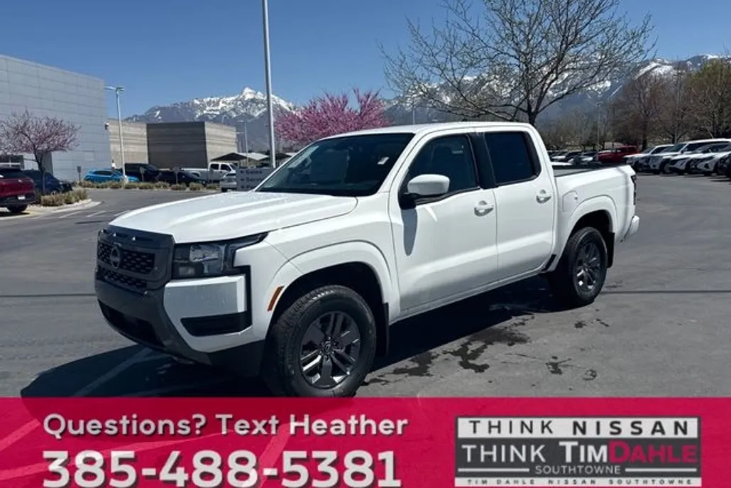 2025 Nissan Frontier SV photo 1
