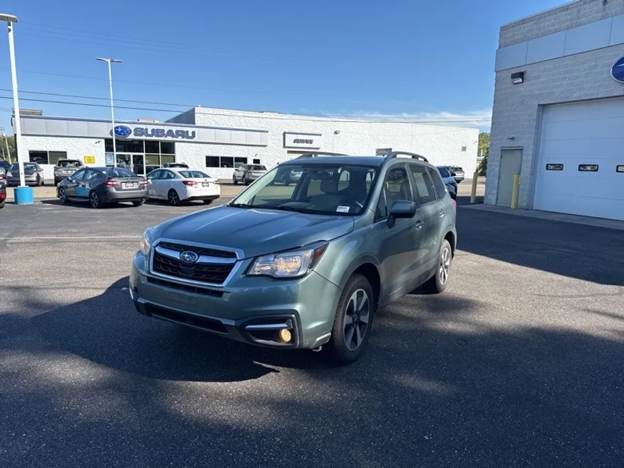 2018 Subaru Forester 2.5i Premium photo 1
