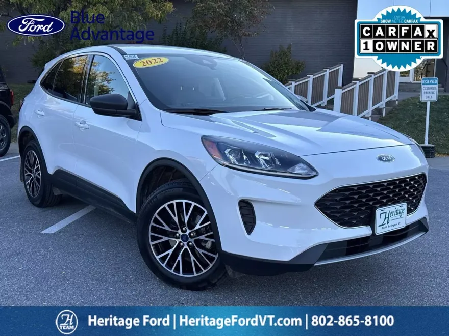 2022 Ford Escape Plug-In Hybrid SE Sport photo 1