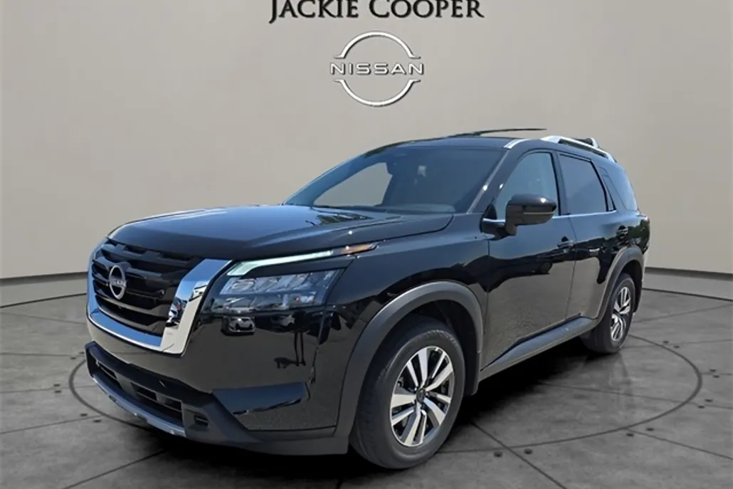 2025 Nissan Pathfinder SL photo 1