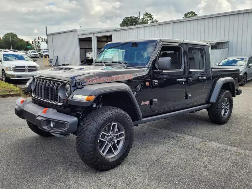2025 Jeep Gladiator Mojave photo 1