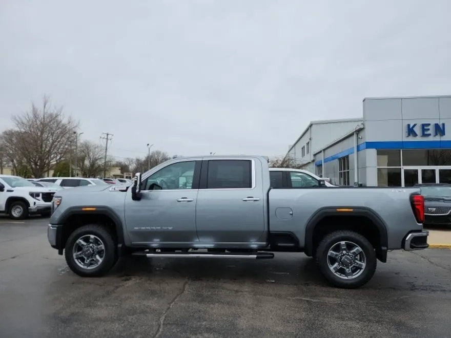 2025 Gmc Sierra SLT photo 1