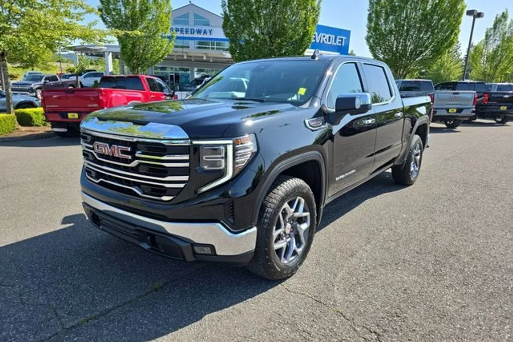 2024 Gmc Sierra 1500 SLT photo 1