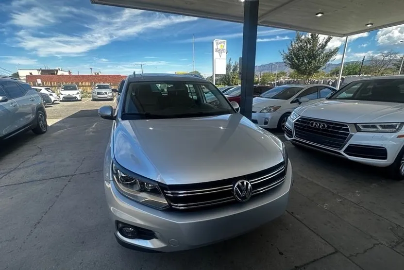 2016 Volkswagen Tiguan R-Line SEL photo 1