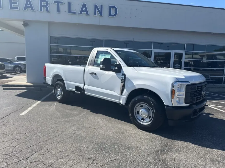 2026 Ford F-350 photo 1