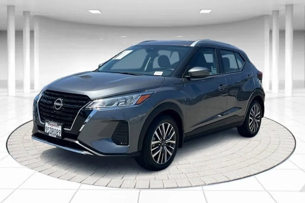 2024 Nissan Kicks SV photo 1