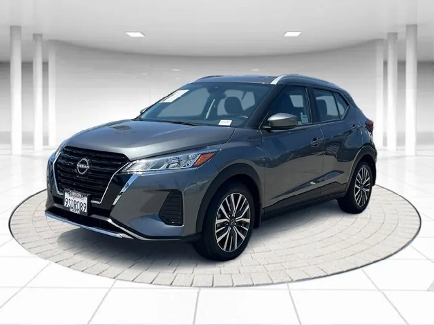 2024 Nissan Kicks SV photo 1