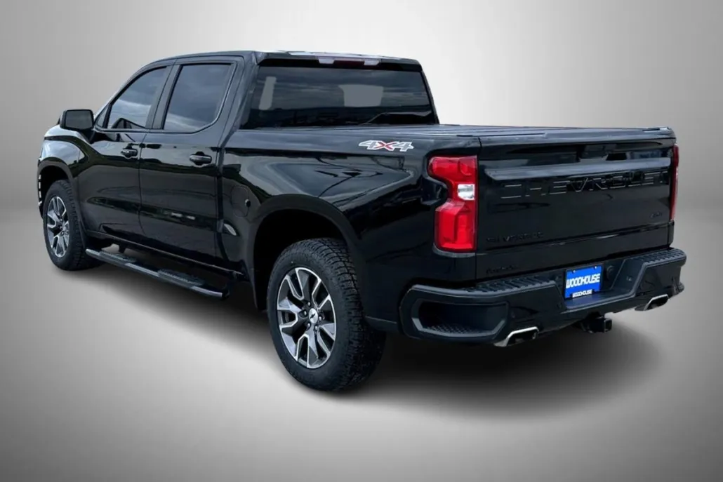 2022 Chevrolet Silverado 1500 RST photo 1