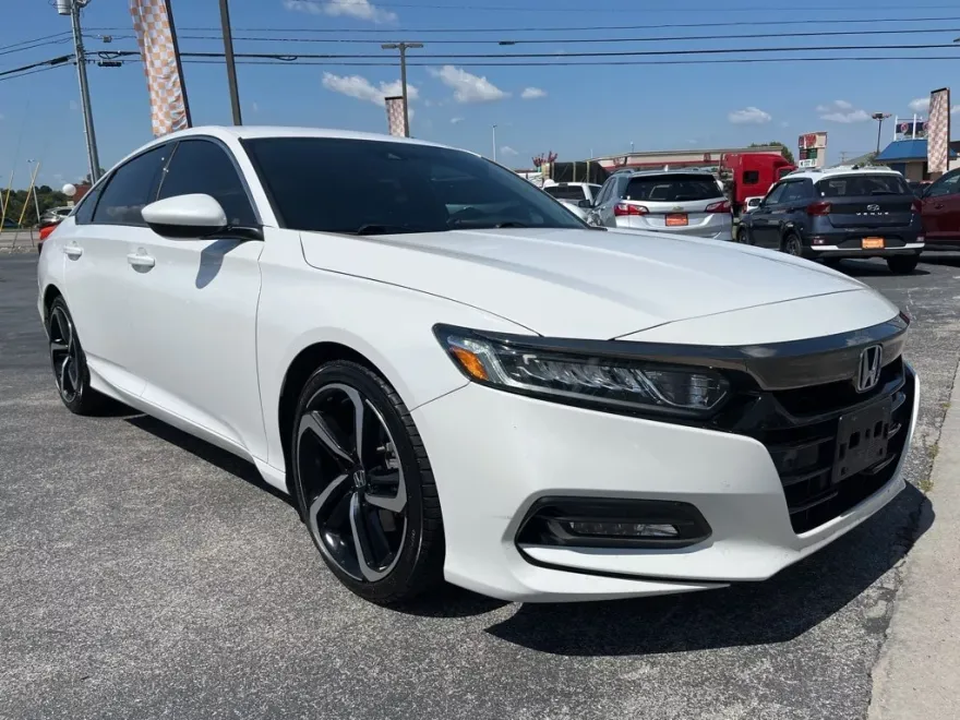 2019 Honda Accord Sport 1.5T photo 1