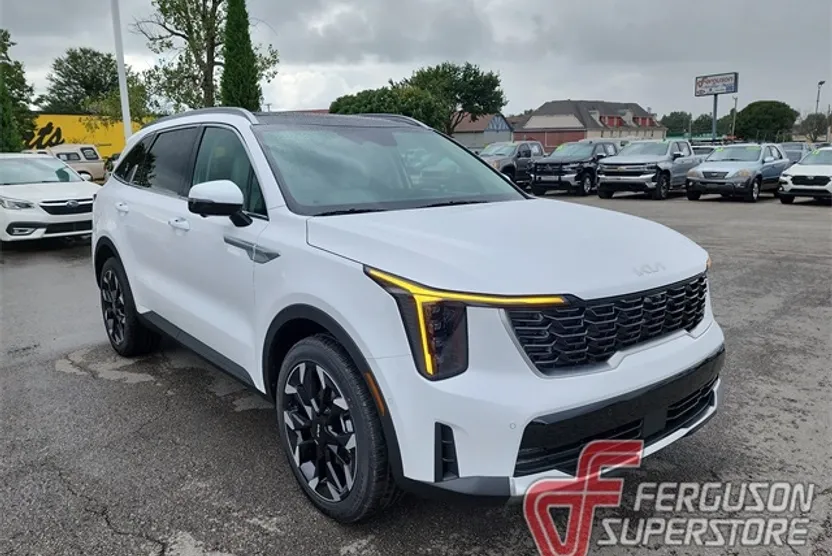 2026 Kia Sorento SX photo 1