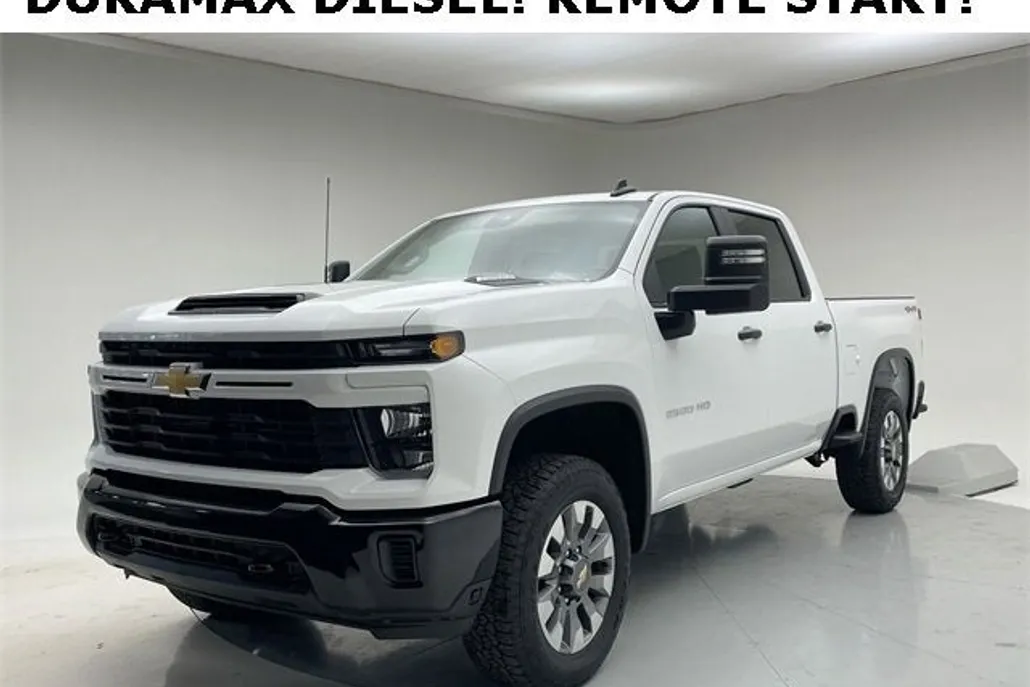 2024 Chevrolet Silverado 2500HD Custom photo 1