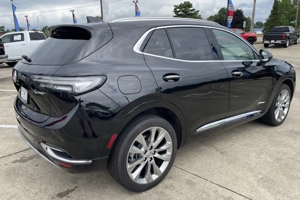 2023 Buick Envision Avenir photo 1